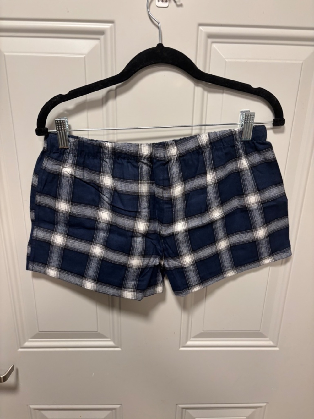 Rugby style short - Picture 3 of 3